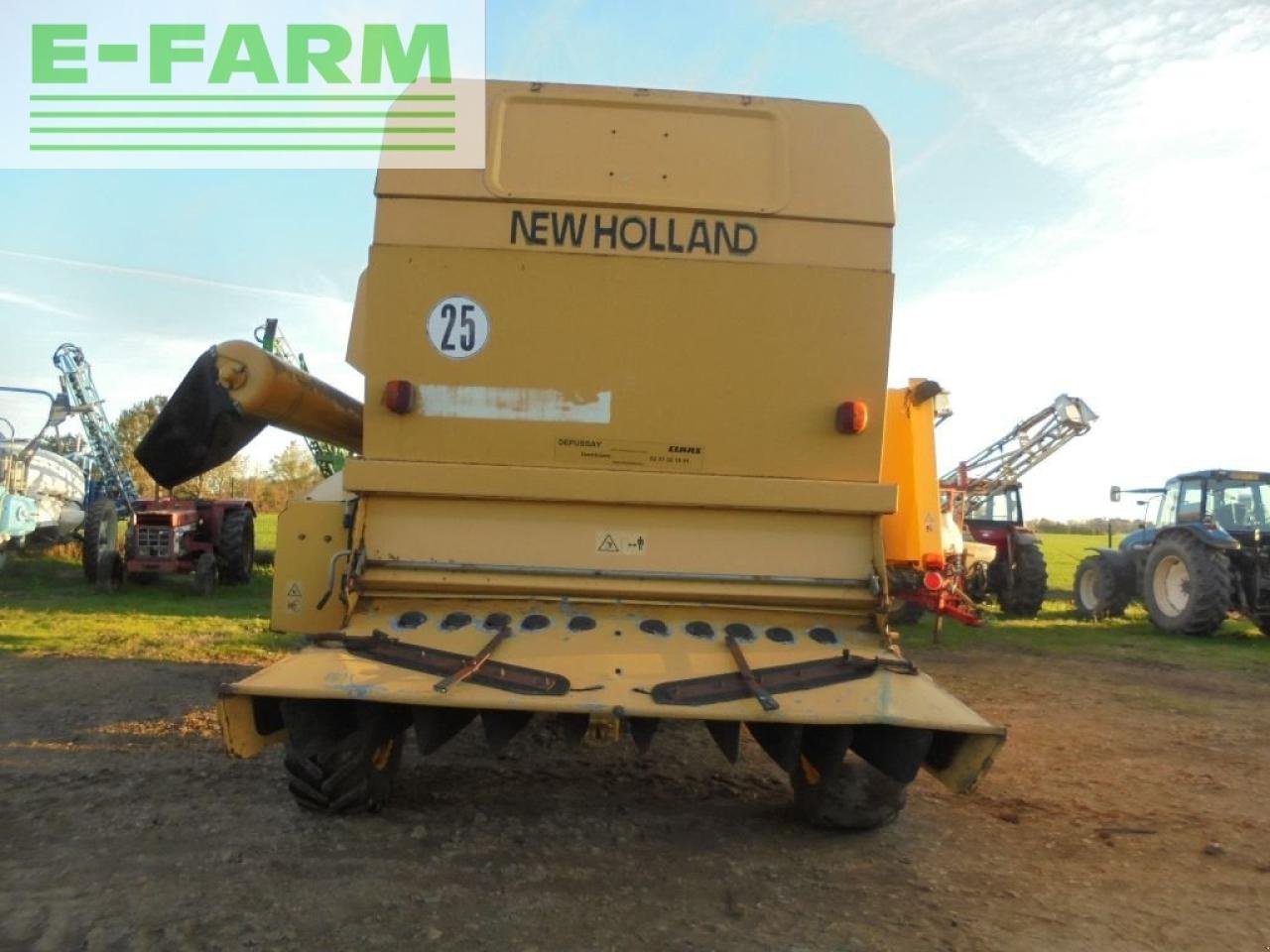 Mähdrescher of the type New Holland tx68fs, Gebrauchtmaschine in Authon (Picture 3)