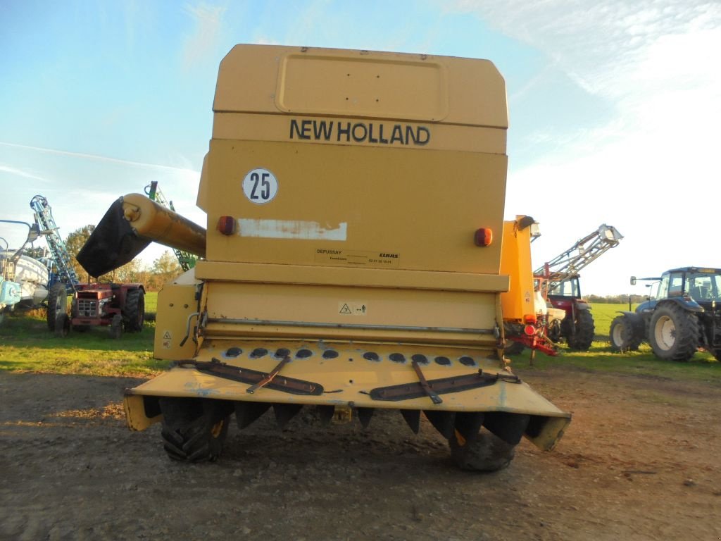 Mähdrescher a típus New Holland TX68FS, Gebrauchtmaschine ekkor: AUTHON (Kép 3)