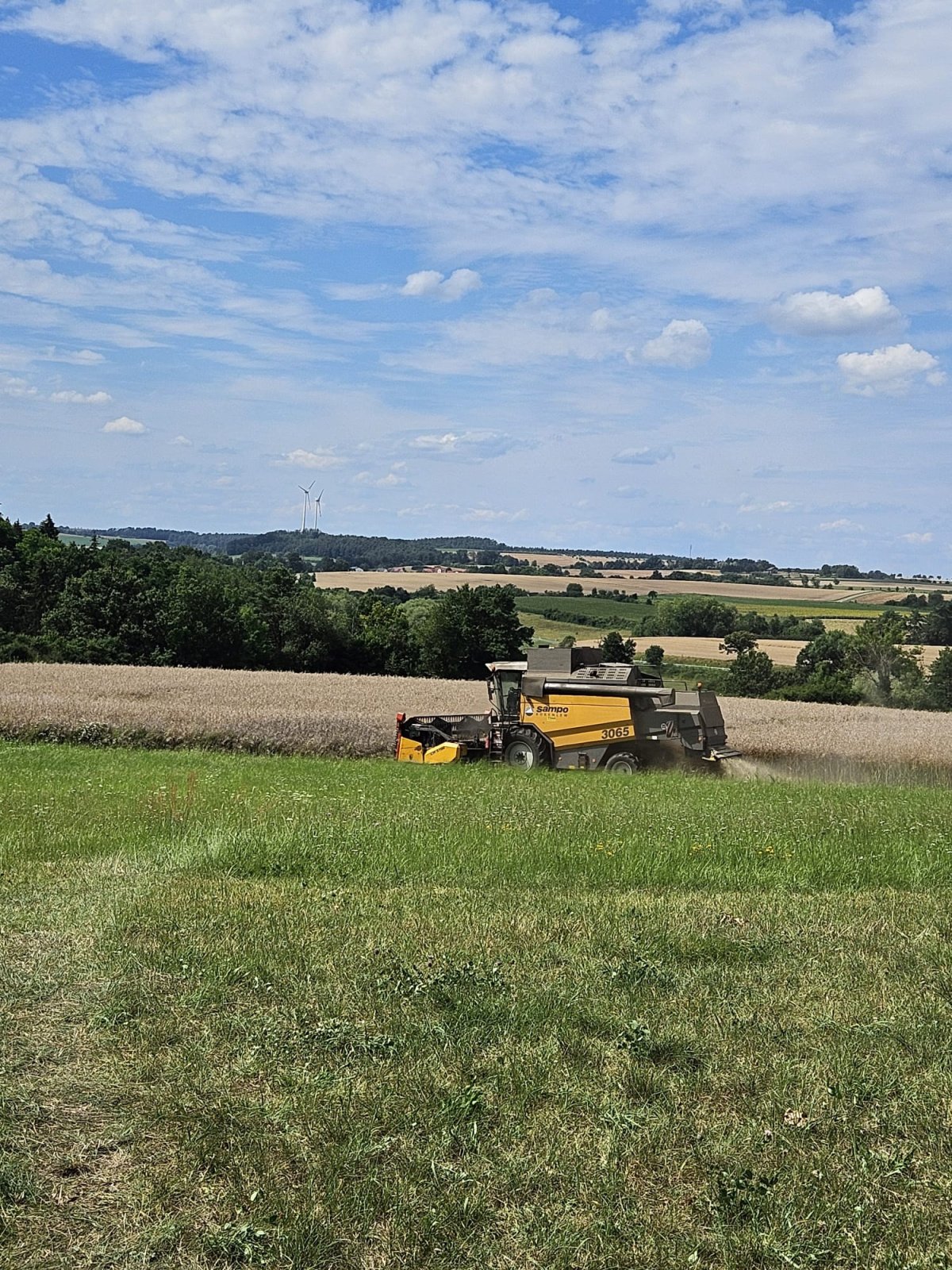 Mähdrescher typu Sambo SR3065, Gebrauchtmaschine v Walsdorf (Obrázek 2)