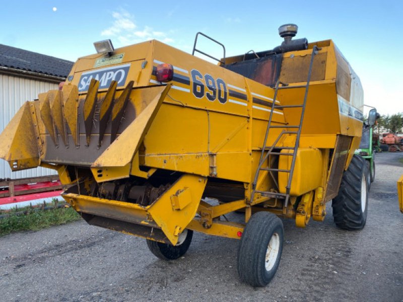 Mähdrescher Türe ait Sampo 690, Gebrauchtmaschine içinde Hemmet (resim 3)
