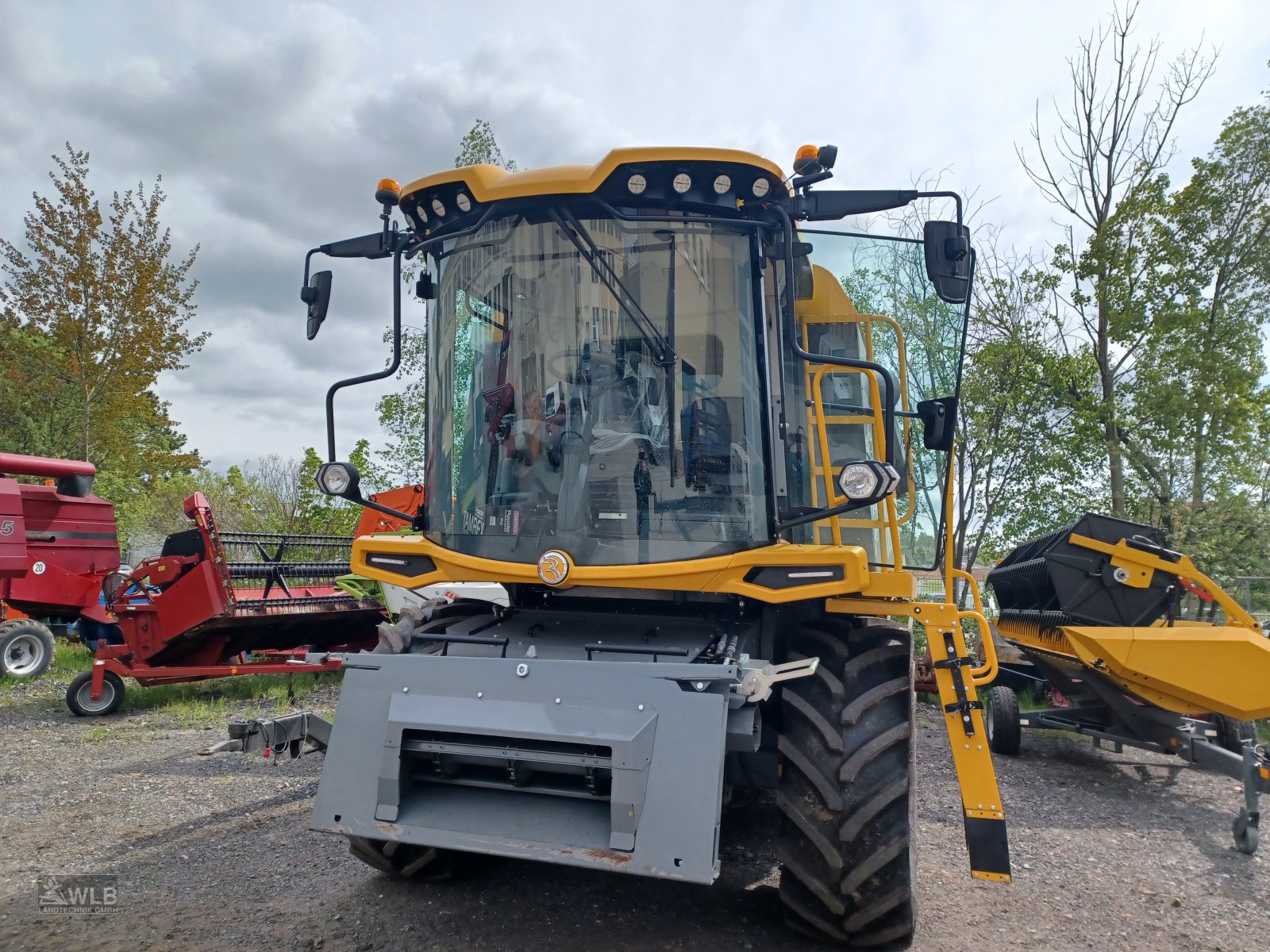 Mähdrescher del tipo Sampo C8, Gebrauchtmaschine In Neustadt (Immagine 1)