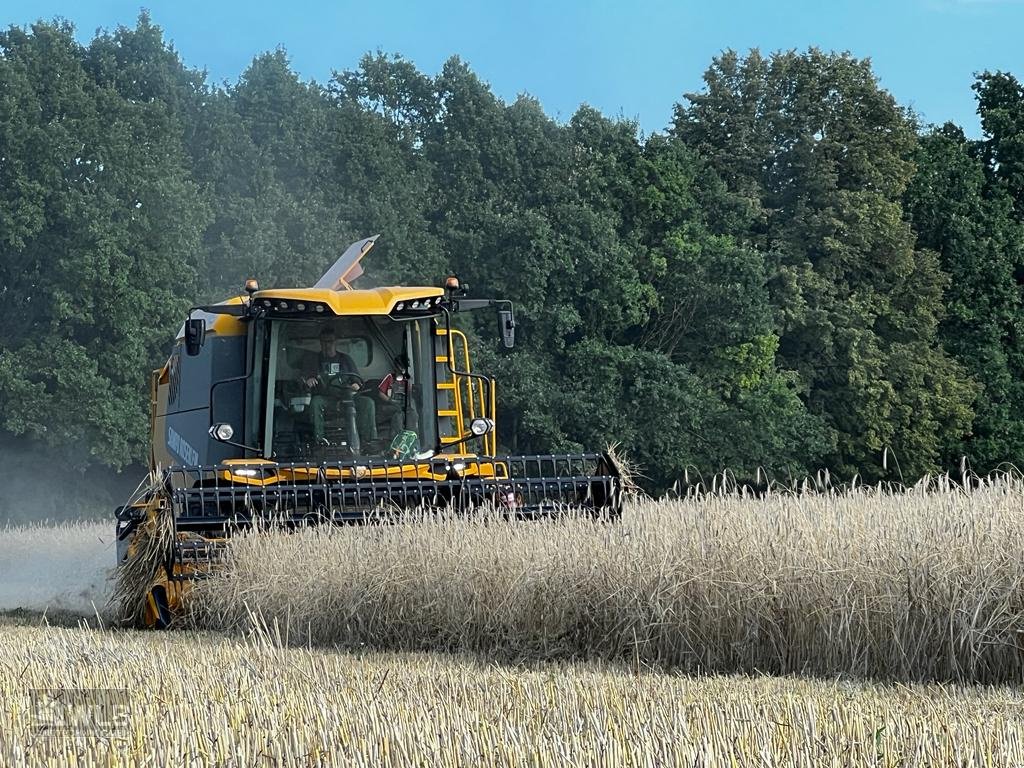 Mähdrescher del tipo Sampo C8, Gebrauchtmaschine In Neustadt (Immagine 6)