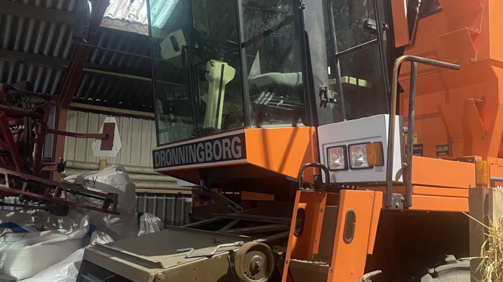 Mähdrescher tip Sonstige 8900 JUMBO, Gebrauchtmaschine in øster ulslev (Poză 2)