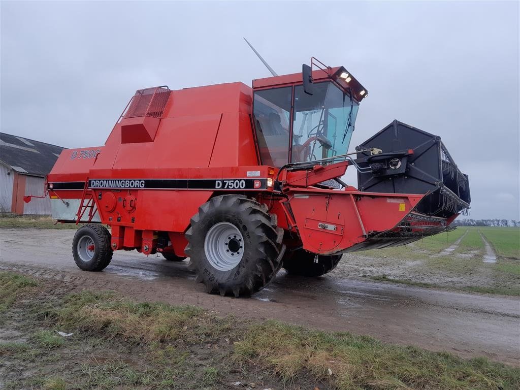 Mähdrescher des Typs Sonstige D 7500, Gebrauchtmaschine in Skive (Bild 2)