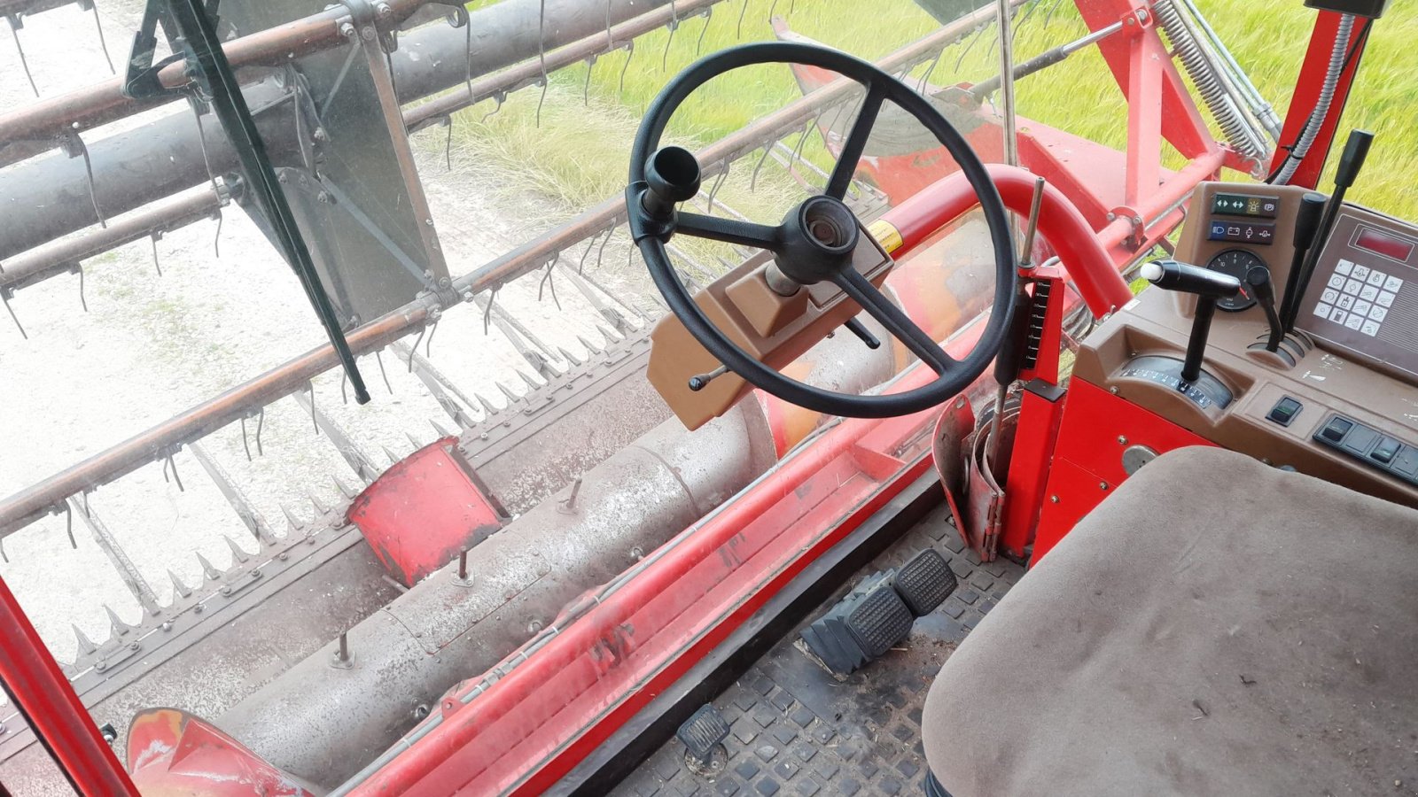 Mähdrescher del tipo Sonstige D7500 med snitter og aircon 3 gears hydro en af de sidste produceret med rød hus, Gebrauchtmaschine In Skive (Immagine 6)