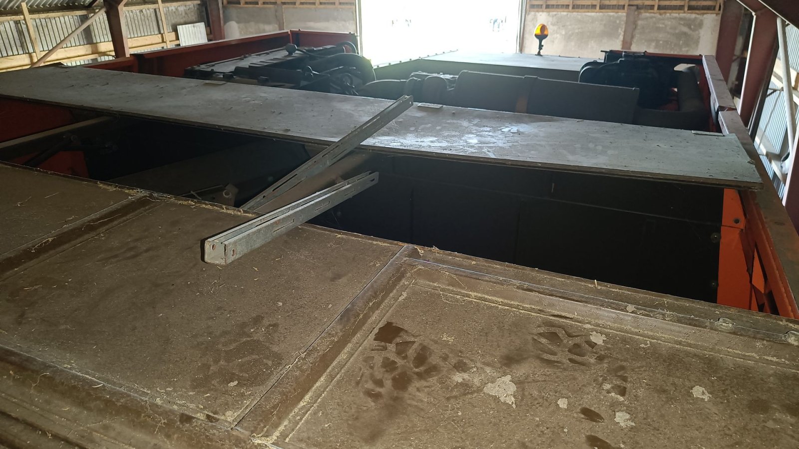 Mähdrescher of the type Sonstige D9000 med 20 fod power flow skærebord, Gebrauchtmaschine in Egtved (Picture 17)