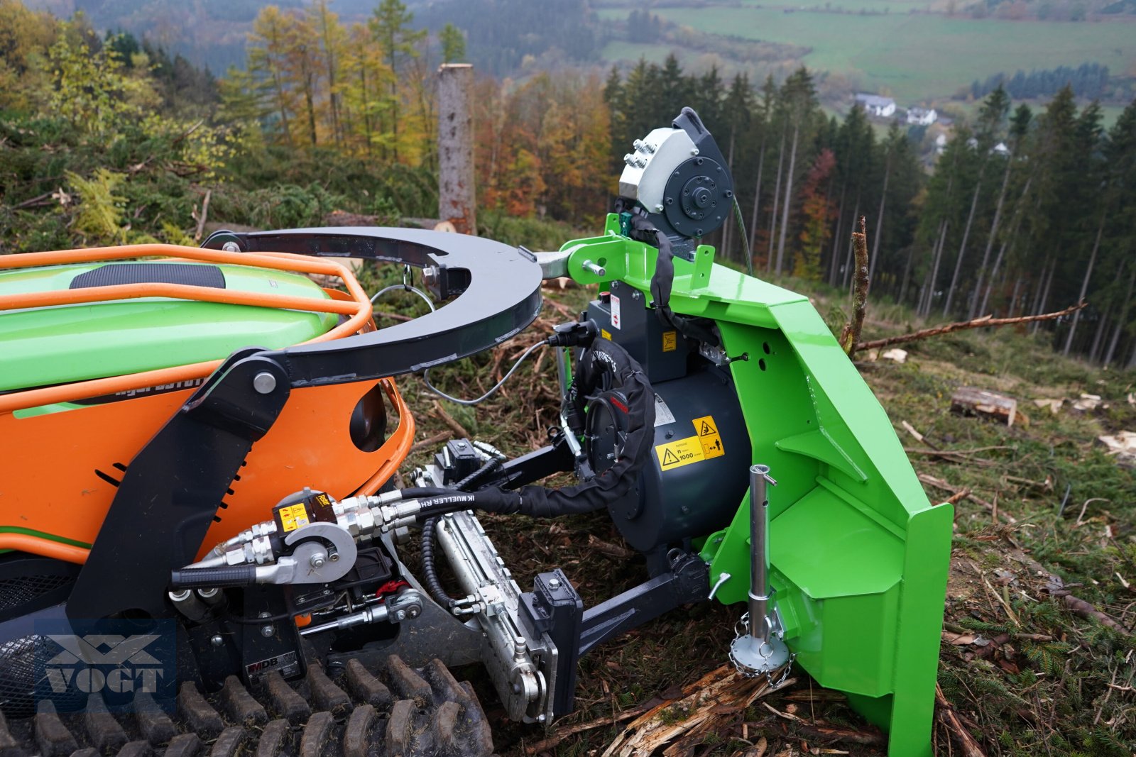 Mähraupe des Typs MDB LV 600 PRO Mulchraupe /Funkraupe /Geräteträger mit Ritter D60 Seilwinde, Neumaschine in Schmallenberg (Bild 9)