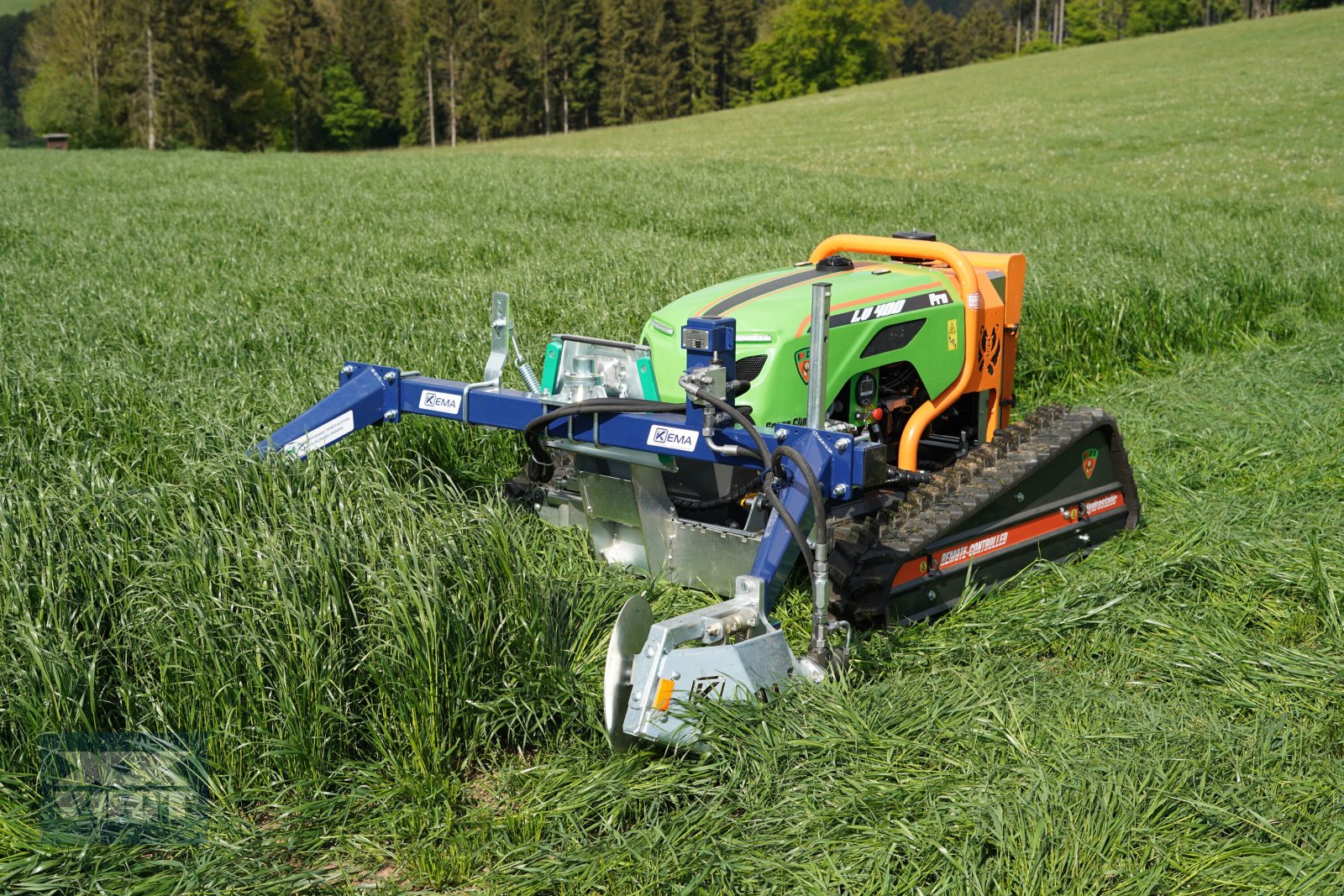 Mähraupe des Typs MDB LV400 PRO X Mähraupe /Funkraupe mit Doppelmesser Frontmähwerk, Neumaschine in Schmallenberg (Bild 7)