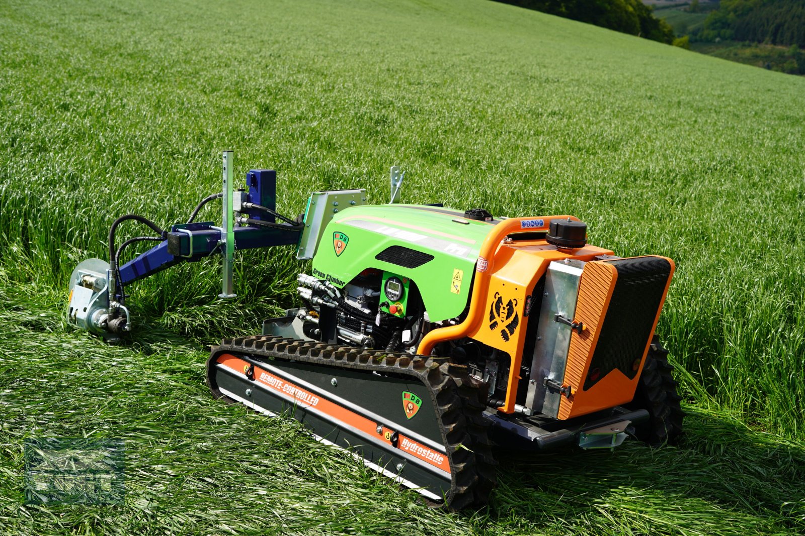 Mähraupe des Typs MDB LV400 PRO X Mähraupe /Funkraupe mit Doppelmesser Frontmähwerk, Neumaschine in Schmallenberg (Bild 12)