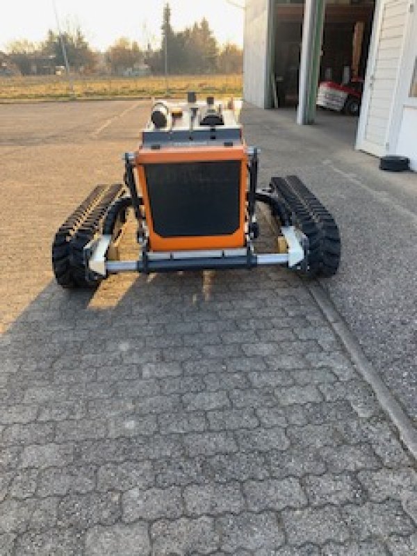 Mähraupe des Typs Rapid Robo Flail Vario D251, Gebrauchtmaschine in Edling (Bild 2)