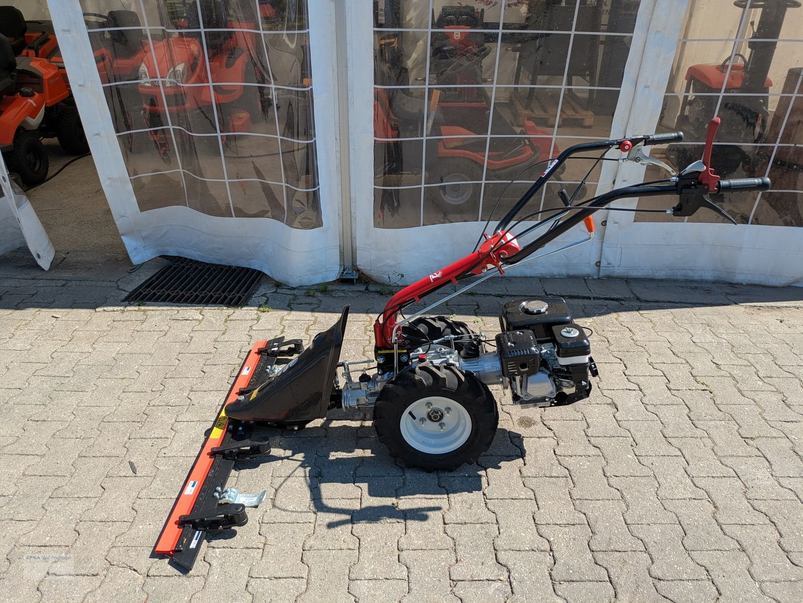 Mähroboter des Typs Eurosystems M550, Neumaschine in Obing (Bild 1)