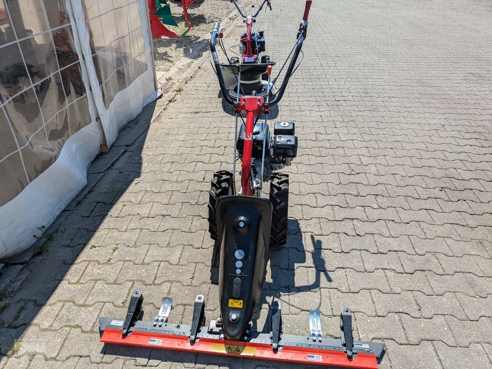 Mähroboter des Typs Eurosystems M550, Neumaschine in Obing (Bild 2)