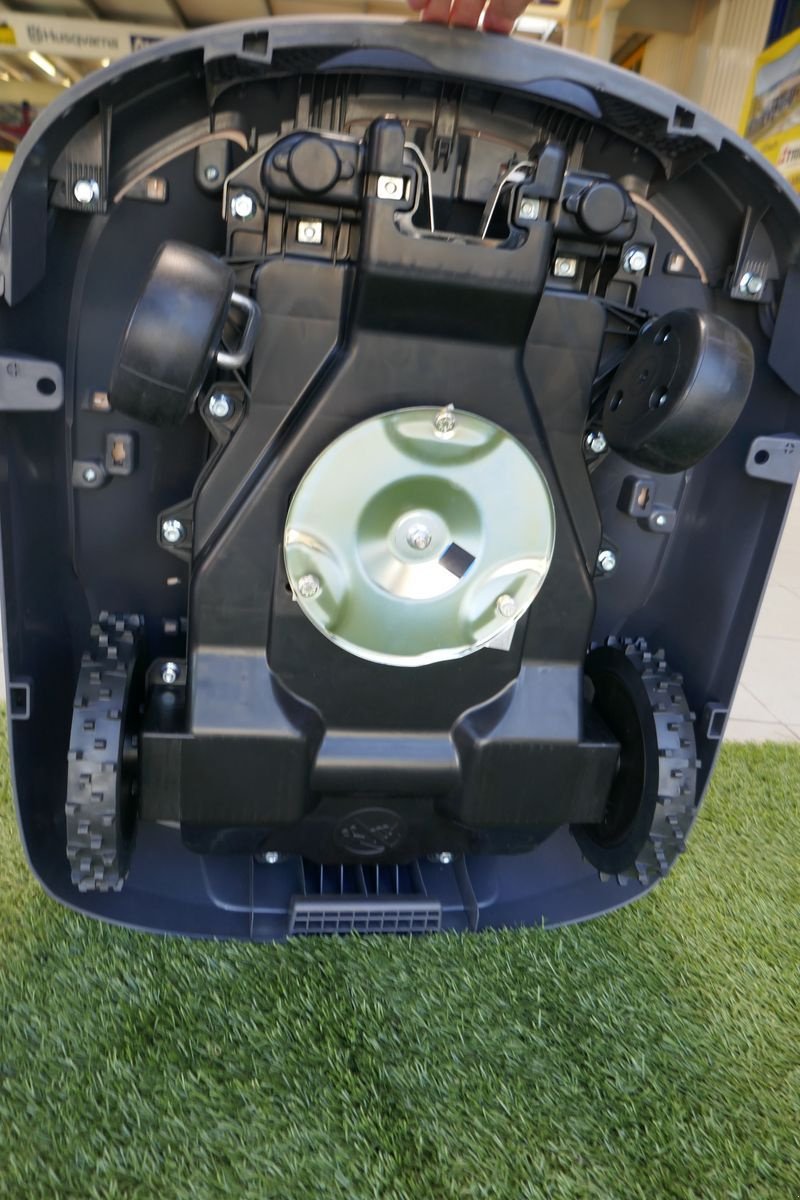 Mähroboter des Typs Honda Miimo HRM 1000, Gebrauchtmaschine in Villach (Bild 4)