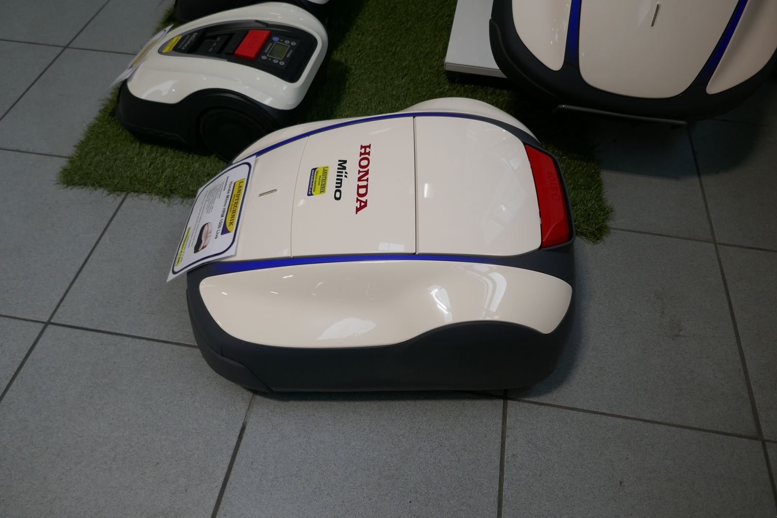 Mähroboter des Typs Honda Miimo HRM 1500 Live, Gebrauchtmaschine in Villach (Bild 1)