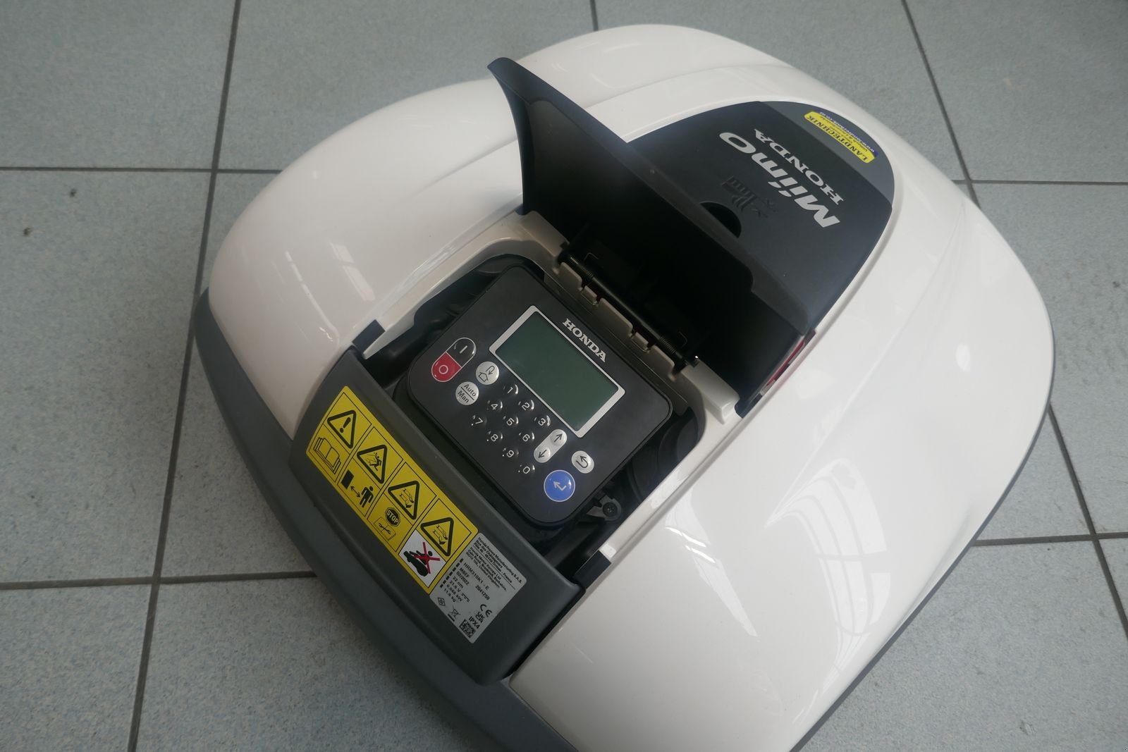 Mähroboter des Typs Honda Miimo HRM 310, Gebrauchtmaschine in Villach (Bild 4)