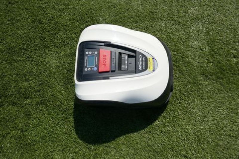 Mähroboter des Typs Honda Miimo HRM 40 Live, Gebrauchtmaschine in Villach (Bild 4)