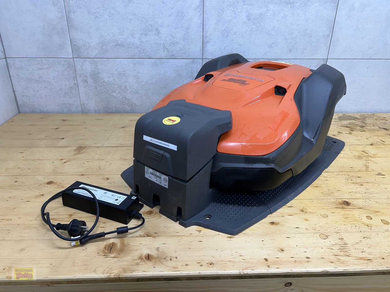 Mähroboter des Typs Husqvarna 550, Gebrauchtmaschine in Kötschach (Bild 7)