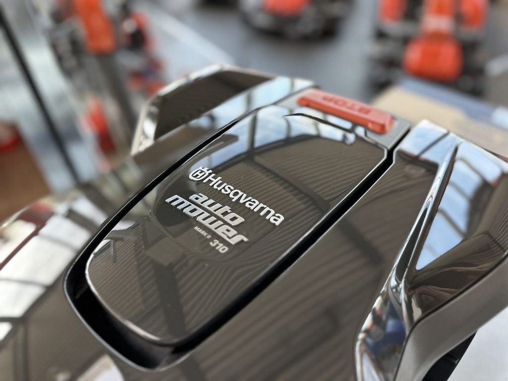 Mähroboter des Typs Husqvarna AM 310 Mark II Automower, Neumaschine in St. Marienkirchen (Bild 6)