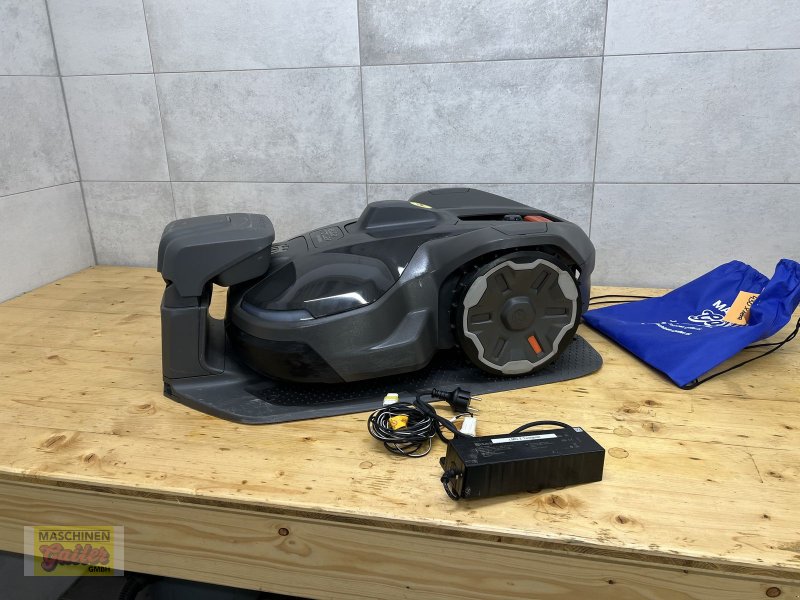 Mähroboter типа Husqvarna Automower 430X NERA mit EPOS-Modul, Gebrauchtmaschine в Kötschach (Фотография 1)