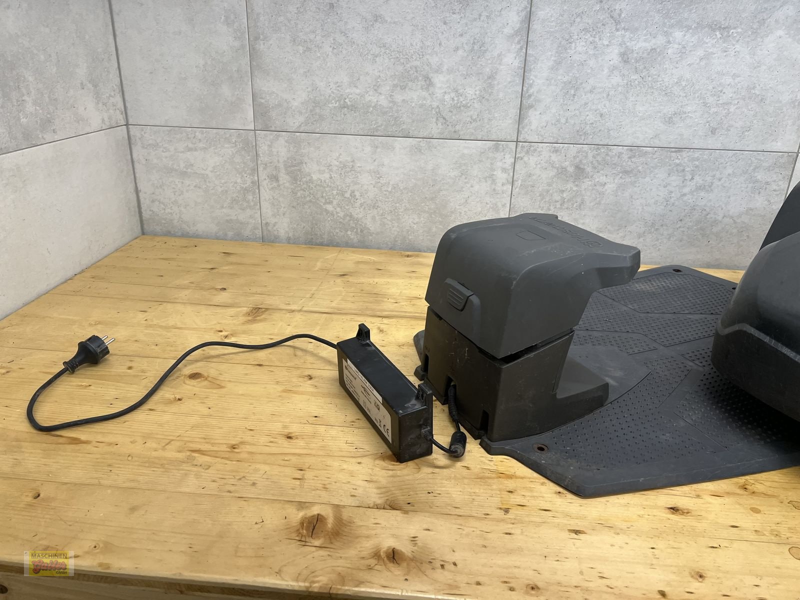 Mähroboter des Typs Husqvarna Automower 440 mit Connect, Gebrauchtmaschine in Kötschach (Bild 4)