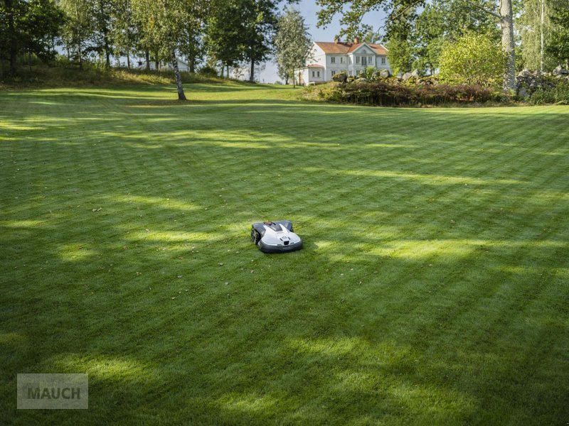 Mähroboter типа Husqvarna Automower 450V Nera mit Kamera 7500m², Neumaschine в Burgkirchen (Фотография 1)