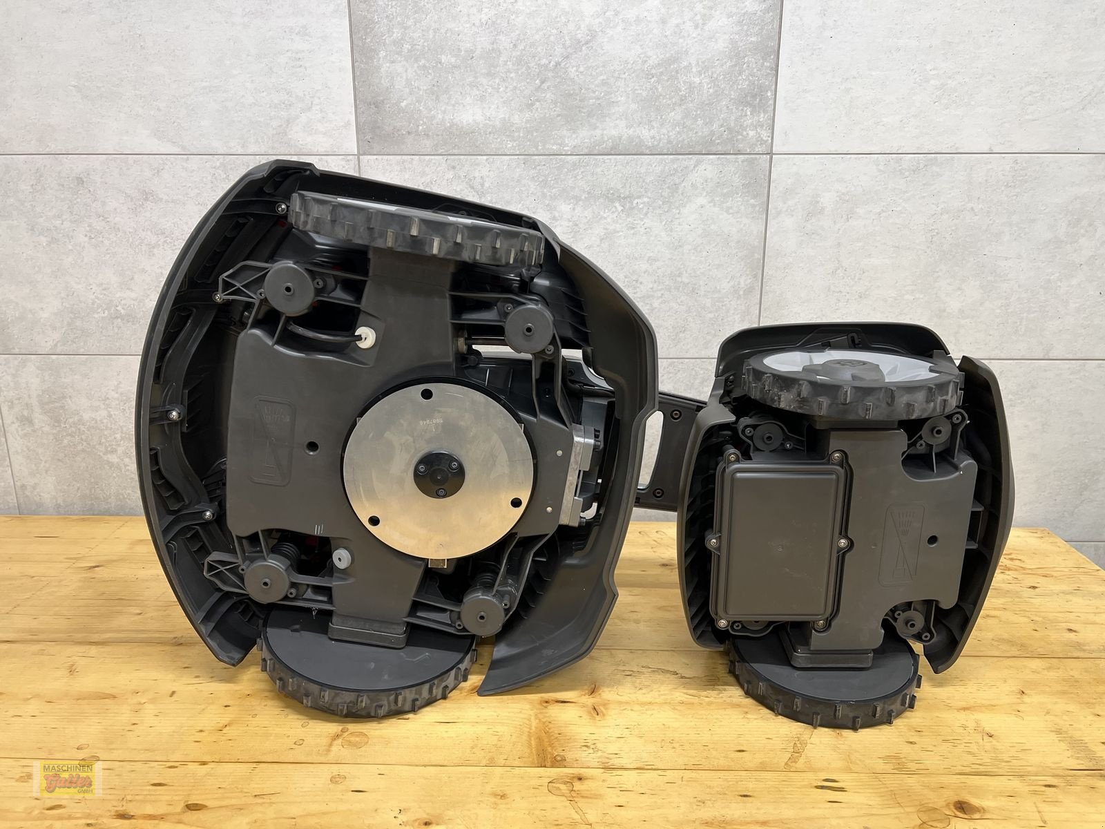 Mähroboter des Typs Husqvarna Automower 535 AWD, Neumaschine in Kötschach (Bild 2)