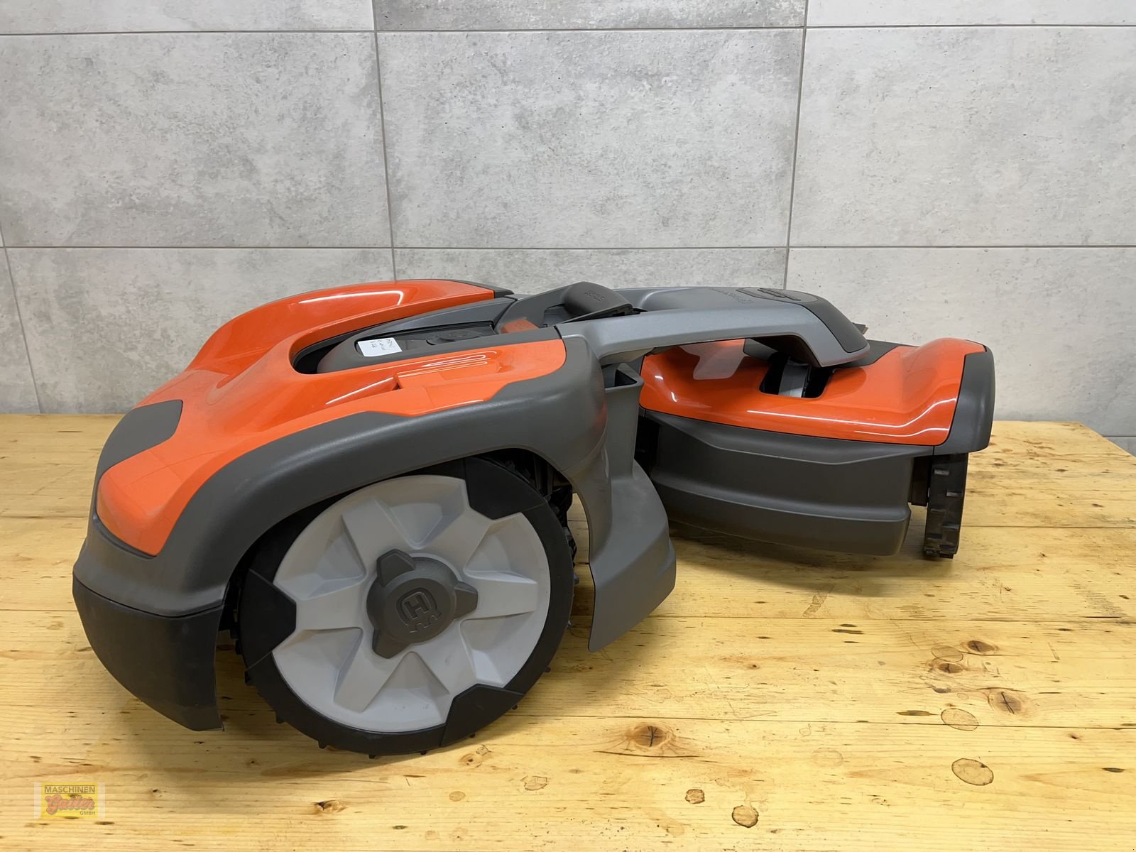 Mähroboter des Typs Husqvarna Automower 535 AWD, Neumaschine in Kötschach (Bild 4)