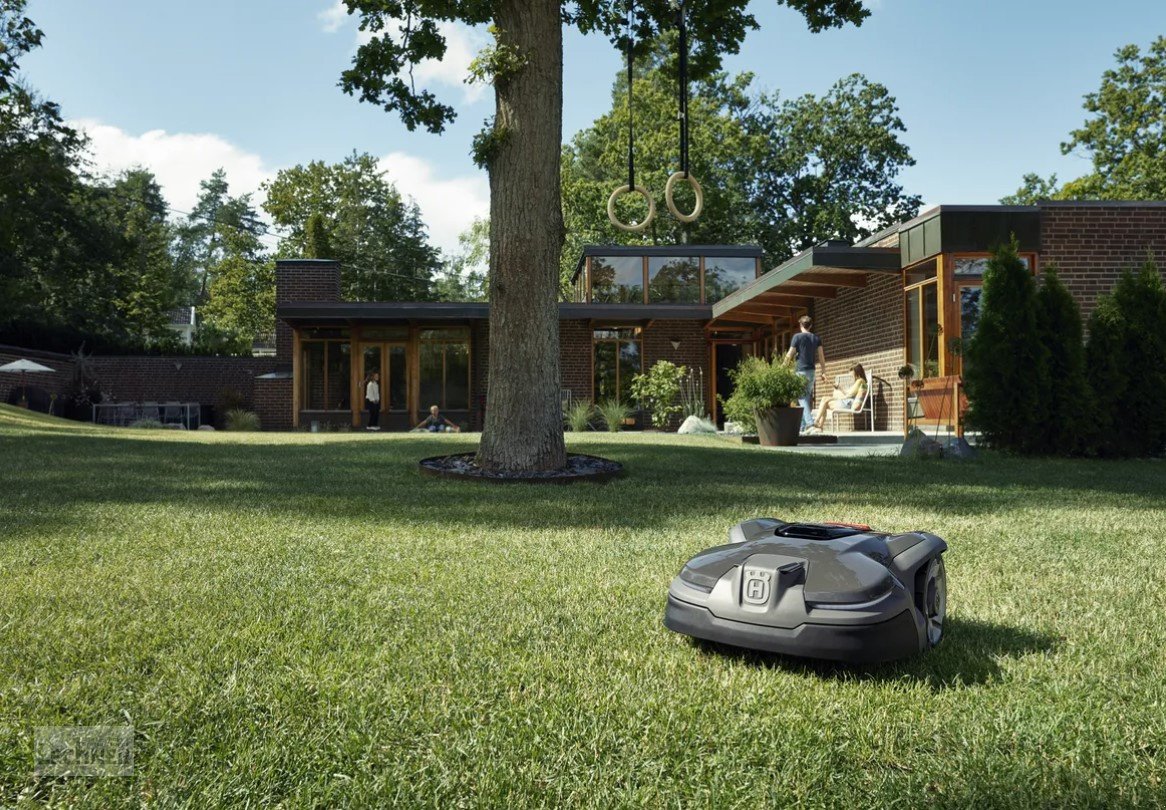 Mähroboter des Typs Husqvarna Automower AM 415X, Neumaschine in Bad Abbach-Dünzling (Bild 6)