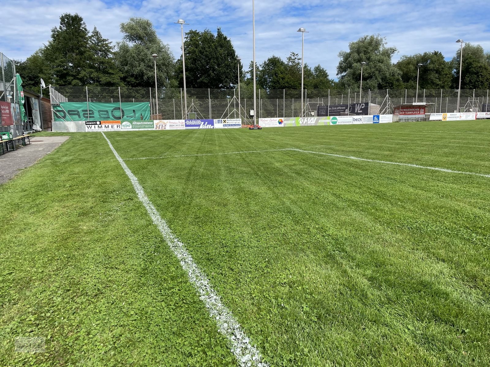 Mähroboter des Typs Husqvarna Ceora 546 / 544 EPOS Golfplatz & Sportplatzmäher, Neumaschine in Burgkirchen (Bild 15)