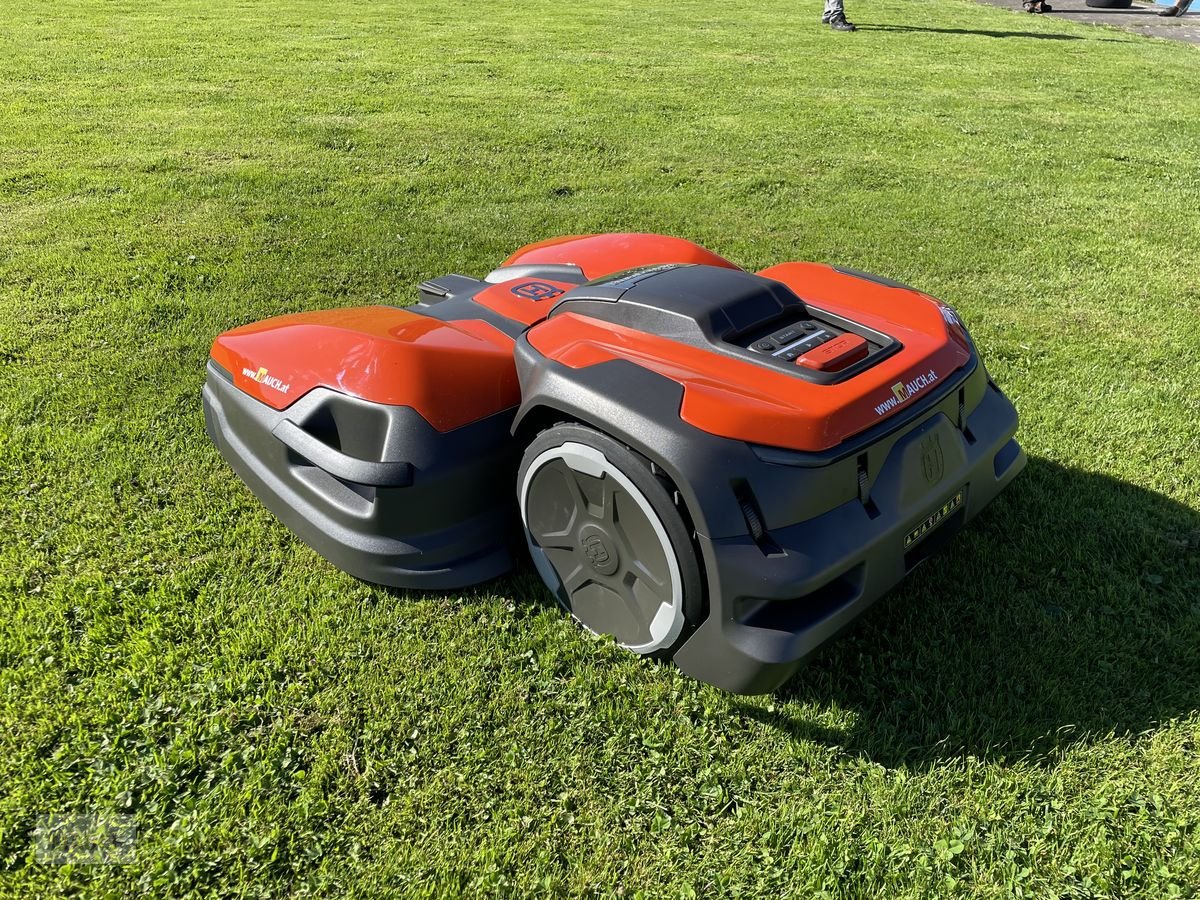 Mähroboter des Typs Husqvarna Ceora 546 EPOS Golfplatz & Sportplatzmäher, Neumaschine in Burgkirchen (Bild 15)