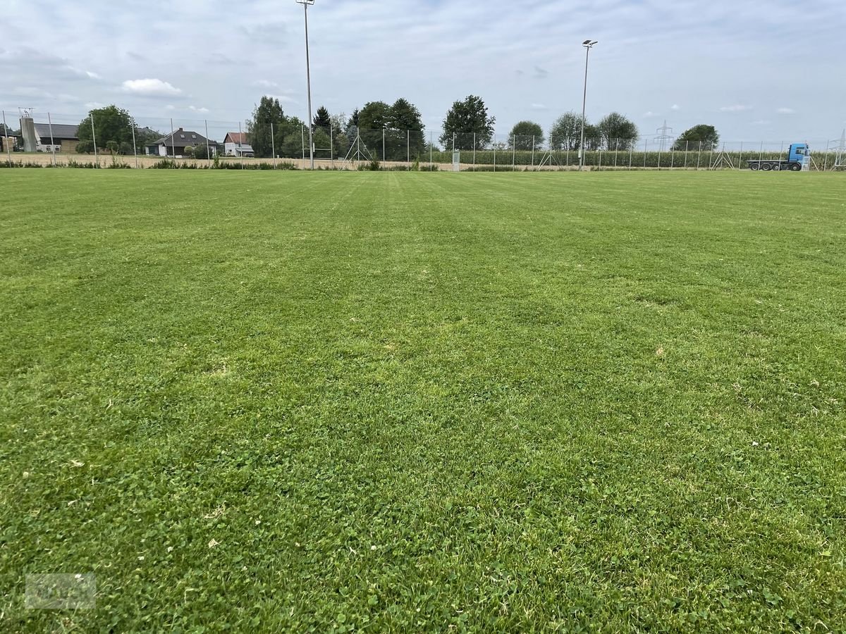 Mähroboter des Typs Husqvarna Ceora 546 EPOS Golfplatz & Sportplatzmäher, Neumaschine in Burgkirchen (Bild 23)