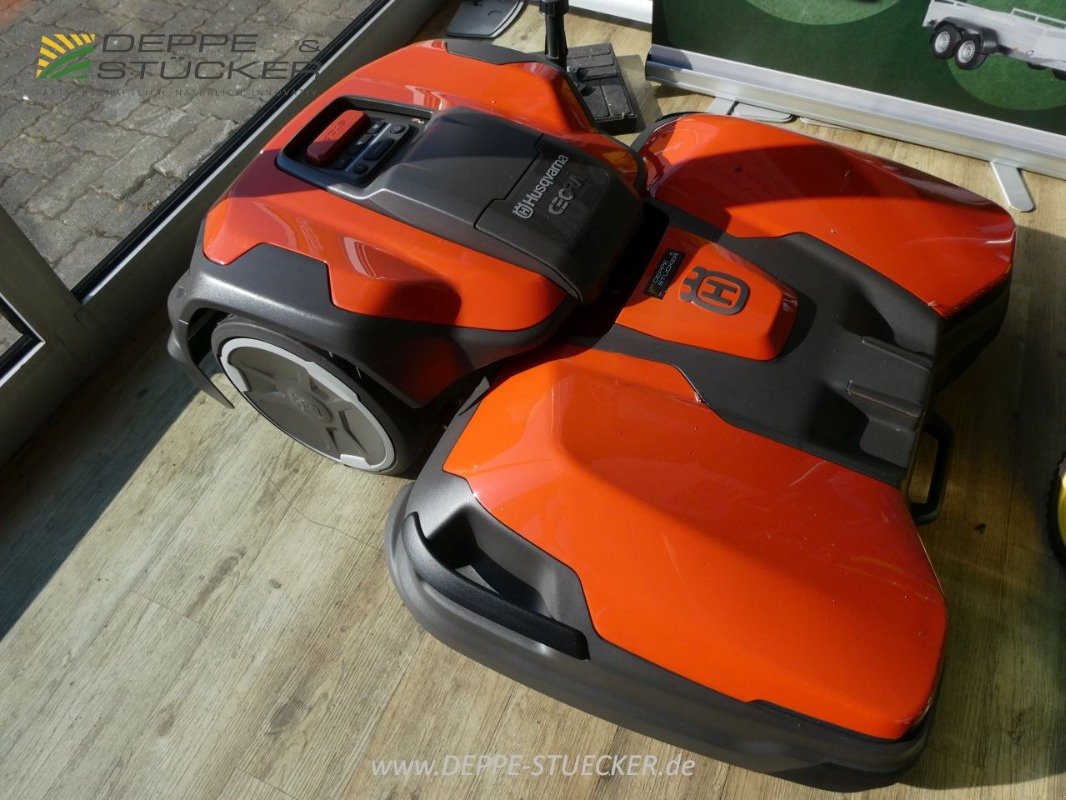 Mähroboter des Typs Husqvarna Ceoras 546 EPOS, Gebrauchtmaschine in Lauterberg/Barbis (Bild 1)