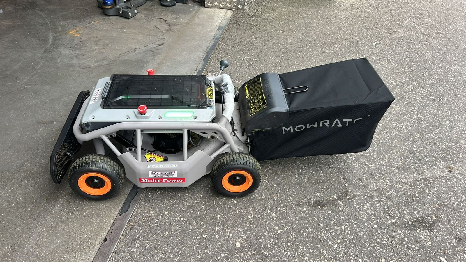 Mähroboter des Typs Sonstige Mowrator S1 4WD Hangmäher/ Rasenmäher, Neumaschine in NATTERNBACH (Bild 10)