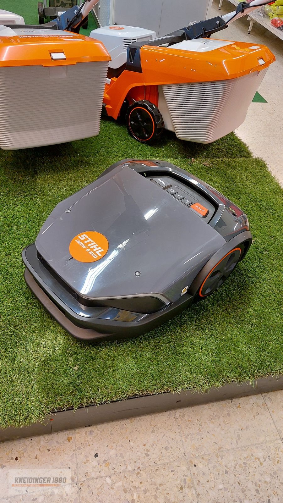 Mähroboter des Typs Sonstige Stihl Rasenroboter iMow 6 EVO, Neumaschine in Altenfelden (Bild 2)