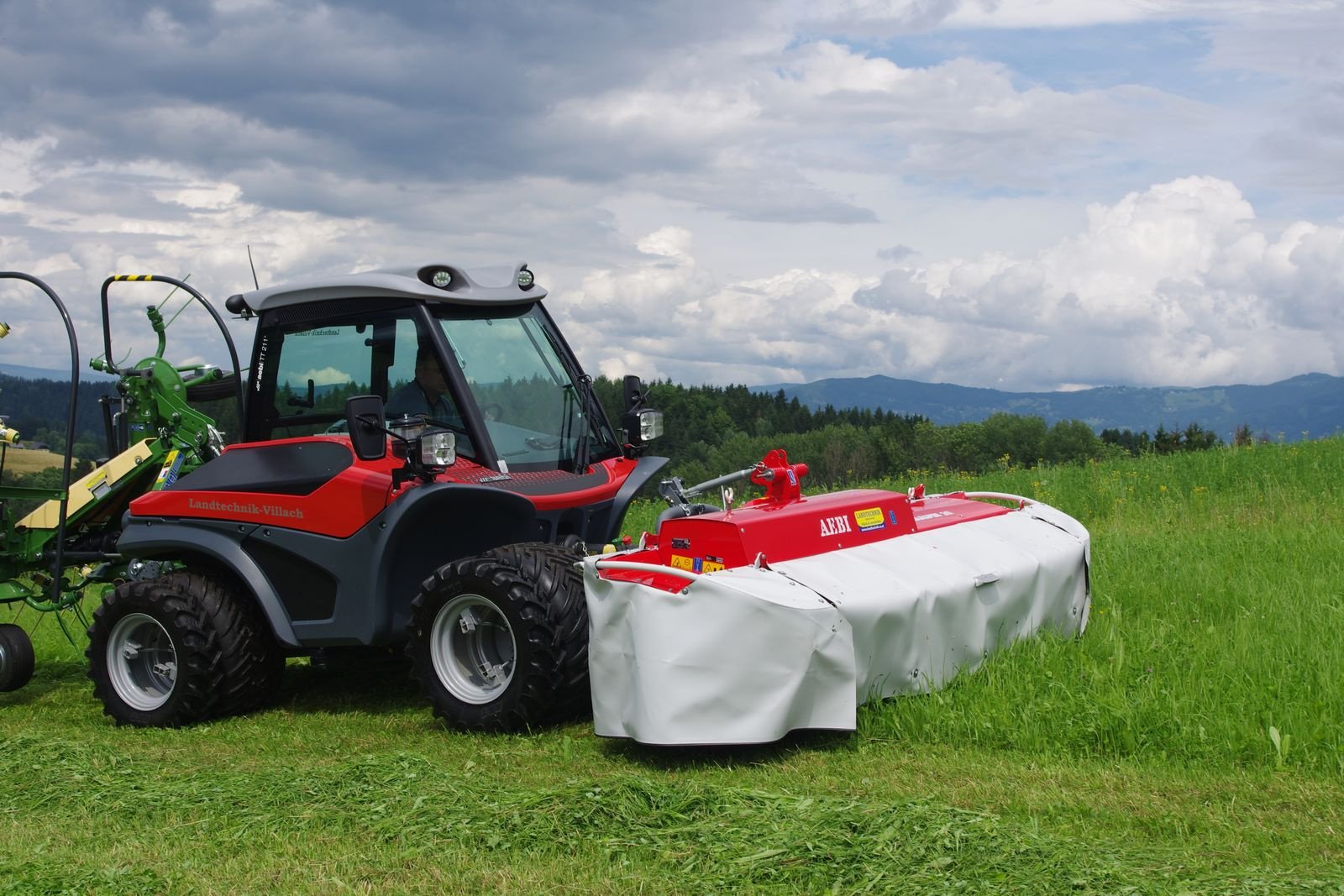 Mähtrak & Bergtrak typu Aebi TT 211 Plus, Gebrauchtmaschine w Villach (Zdjęcie 1)