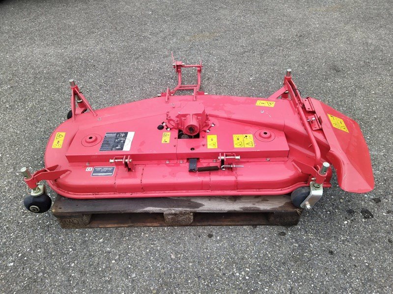 Mähtrak & Bergtrak del tipo Massey Ferguson LN036, Vorführmaschine In Schaffhausen (Immagine 2)