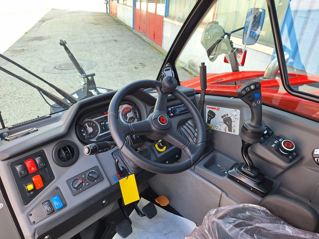 Mähtrak & Bergtrak tip Reform Metrac H70 R Zweiachsmäher, Ausstellungsmaschine in Chur (Poză 8)