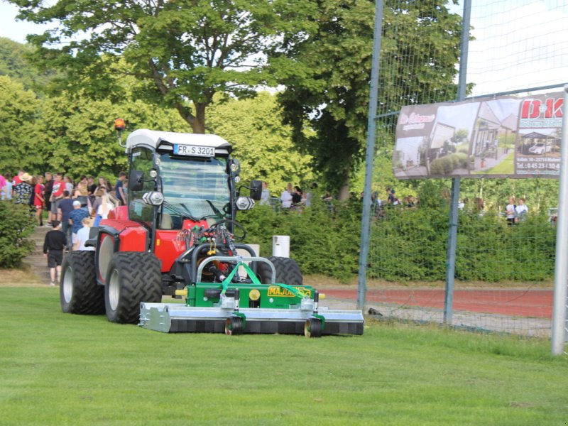 Mähtrak & Bergtrak типа Sauerburger Hangschlepper (alle Modelle), Neumaschine в Wiedemar