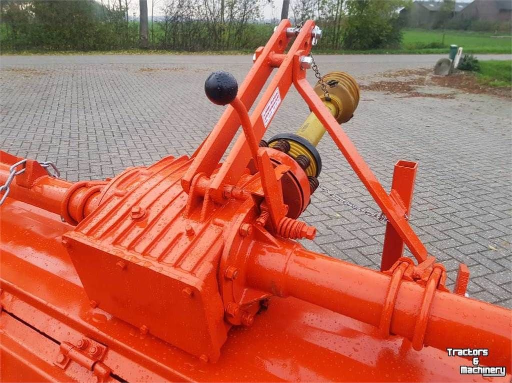 Mähwerk tip Agrator Grondfrees MR2550C, Gebrauchtmaschine in Zevenaar (Poză 3)