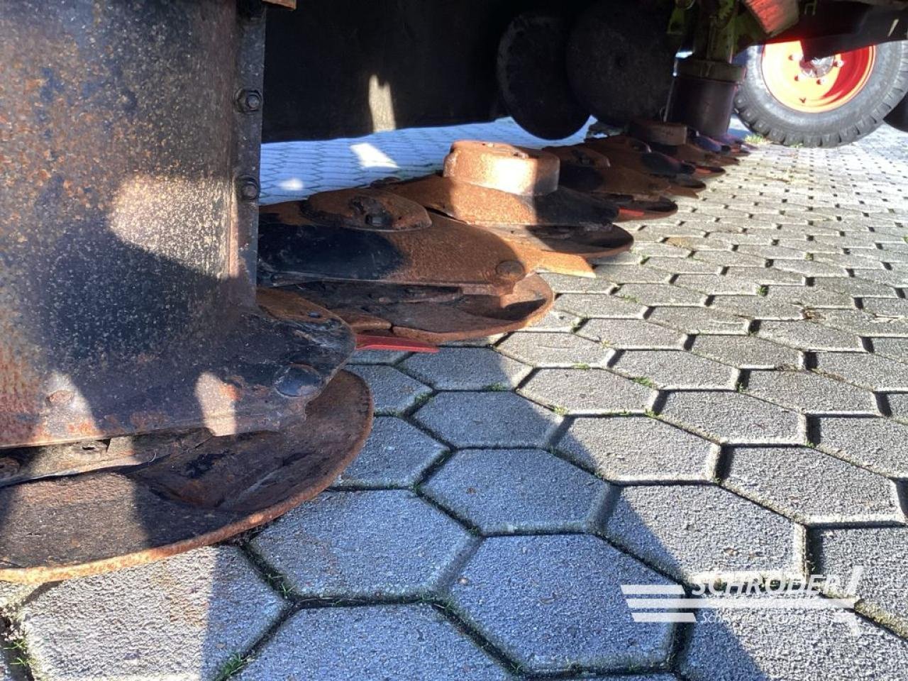 Mähwerk del tipo CLAAS DISCO 1100 C + DISCO 3600 FC, Gebrauchtmaschine In Norden (Immagine 11)