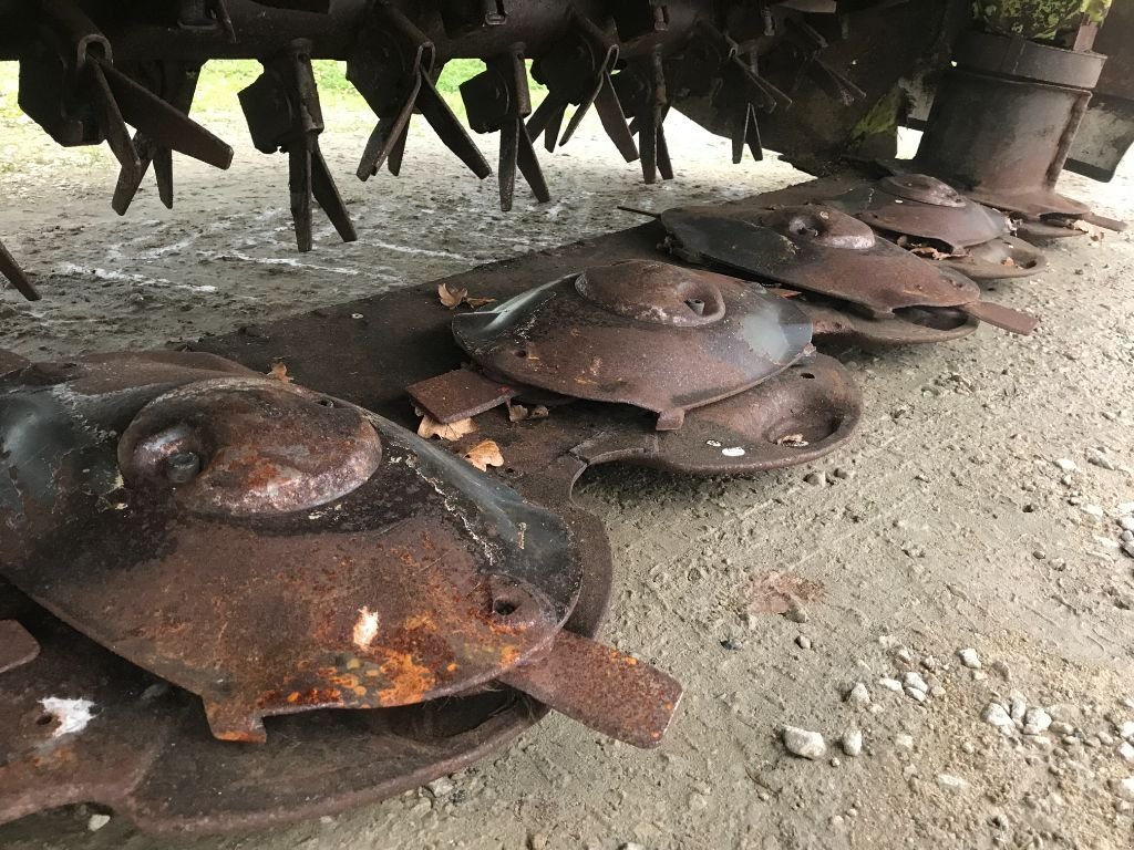 Mähwerk vrste CLAAS Disco 2650 plus, Gebrauchtmaschine v MORLHON LE HAUT (Slika 11)