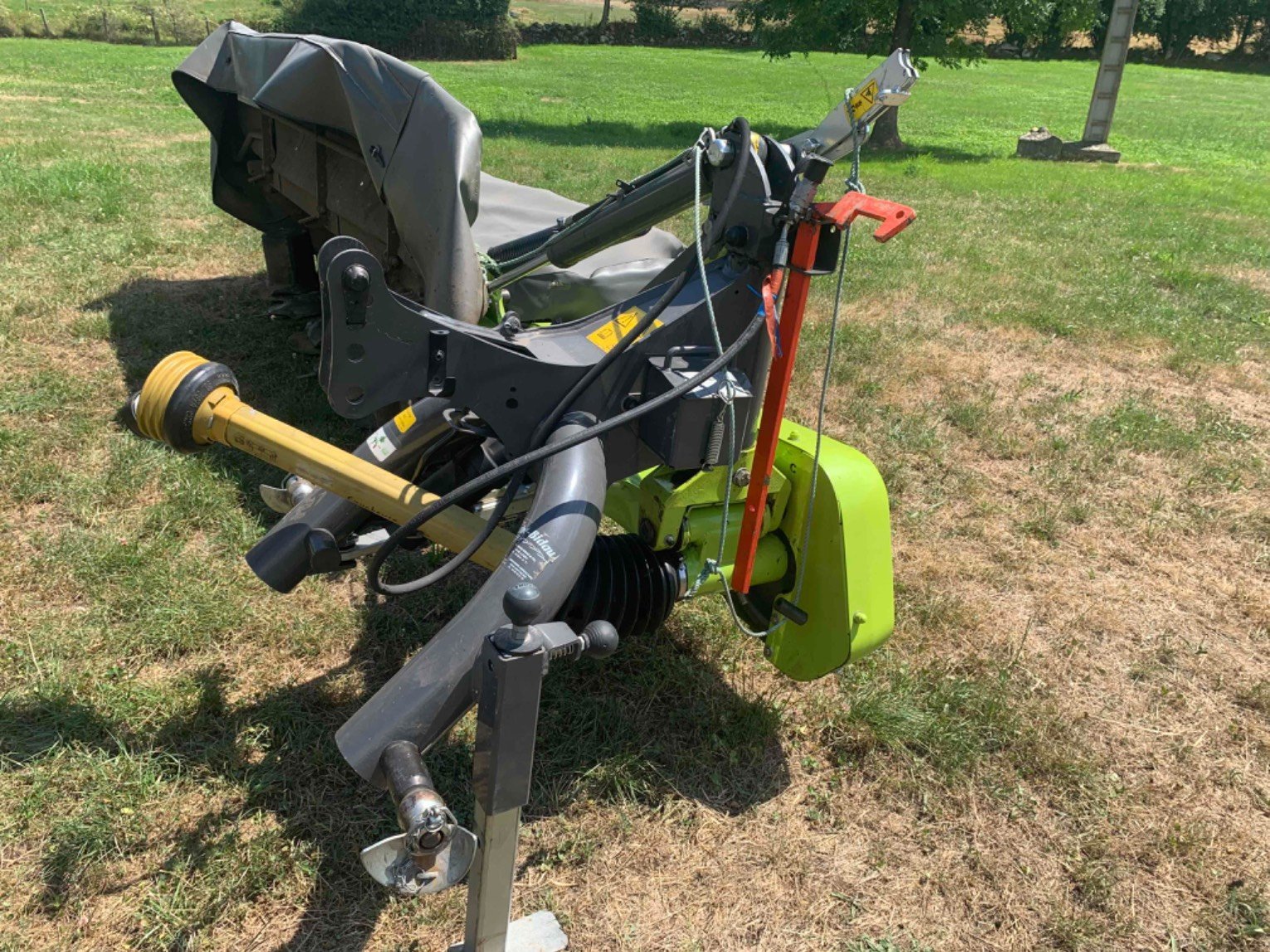 Mähwerk des Typs CLAAS DISCO 28, Gebrauchtmaschine in ORLEIX (Bild 4)