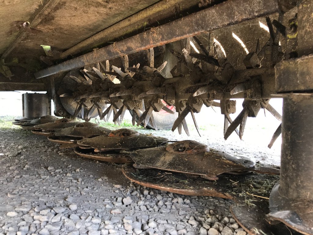 Mähwerk a típus CLAAS DISCO 3050 TC, Gebrauchtmaschine ekkor: MORLHON LE HAUT (Kép 8)