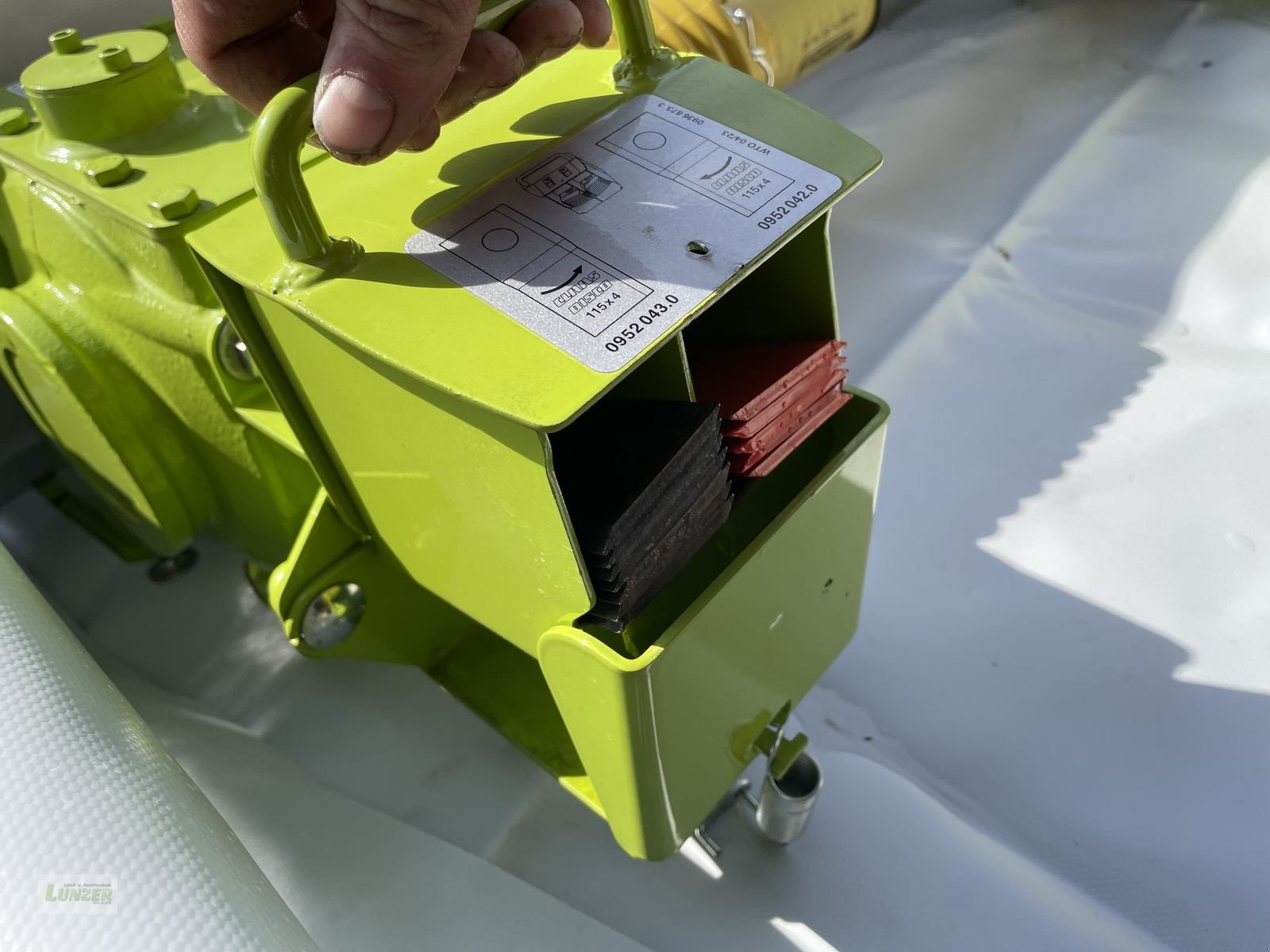 Mähwerk of the type CLAAS Disco 3150F, Neumaschine in Kaumberg (Picture 10)