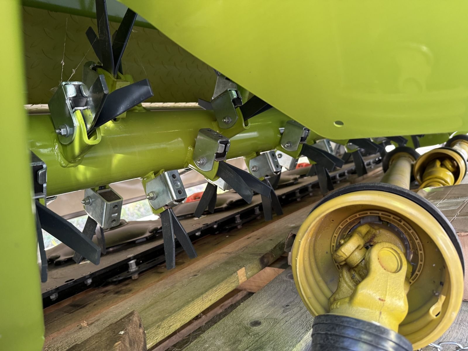 Mähwerk of the type CLAAS Disco 320 C, Neumaschine in Grund (Picture 5)