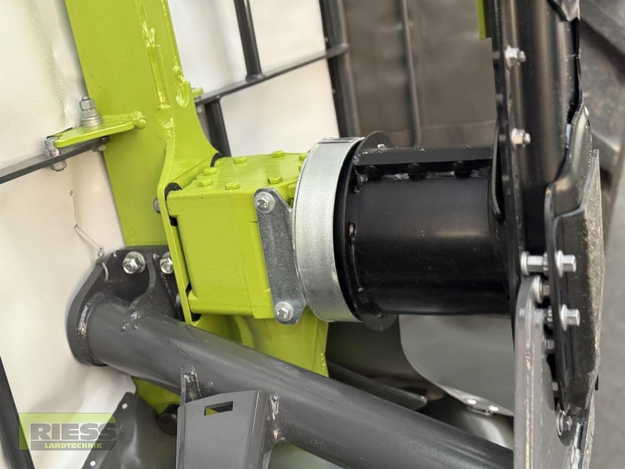 Mähwerk of the type CLAAS DISCO 320, Neumaschine in Homberg/Ohm - Maulbach (Picture 5)