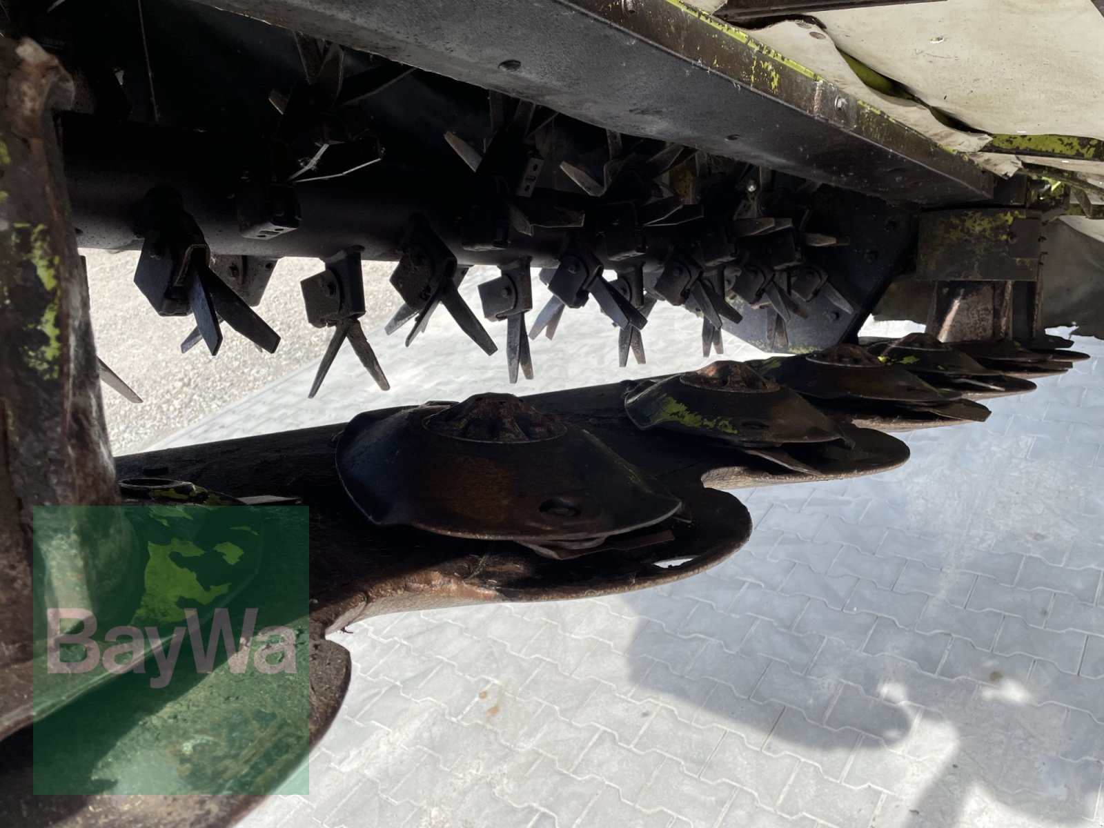 Mähwerk des Typs CLAAS DISCO 8500 C, Gebrauchtmaschine in Dinkelsbühl (Bild 16)