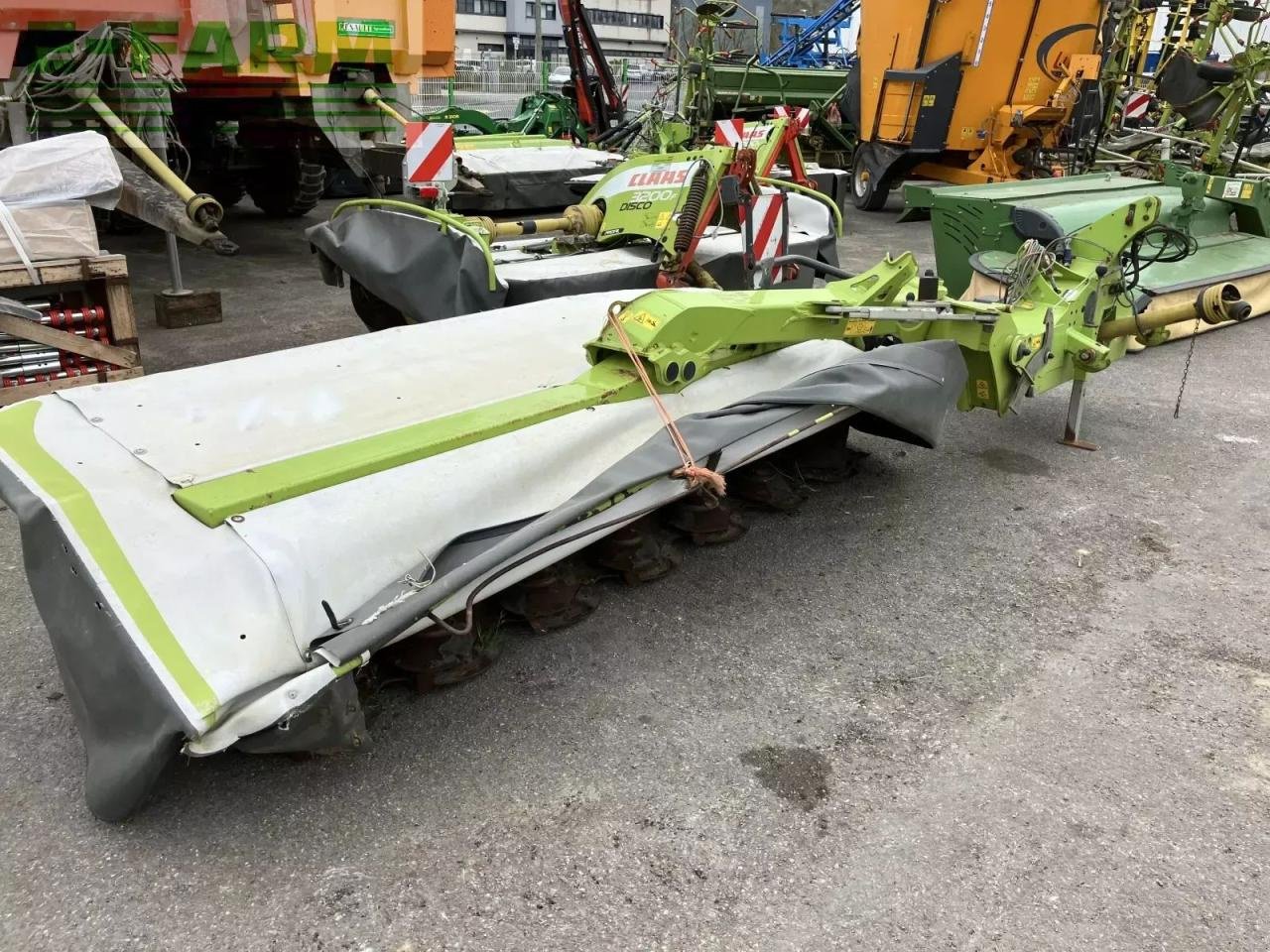 Mähwerk типа CLAAS faucheuse disco 3200, Gebrauchtmaschine в BLENDECQUES (Фотография 2)