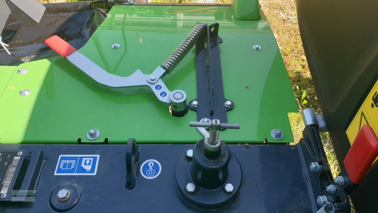 Mähwerk des Typs Deutz-Fahr DrumMaster 727 F -mit starrem Anbaubock-, Neumaschine in Diessen (Bild 5)