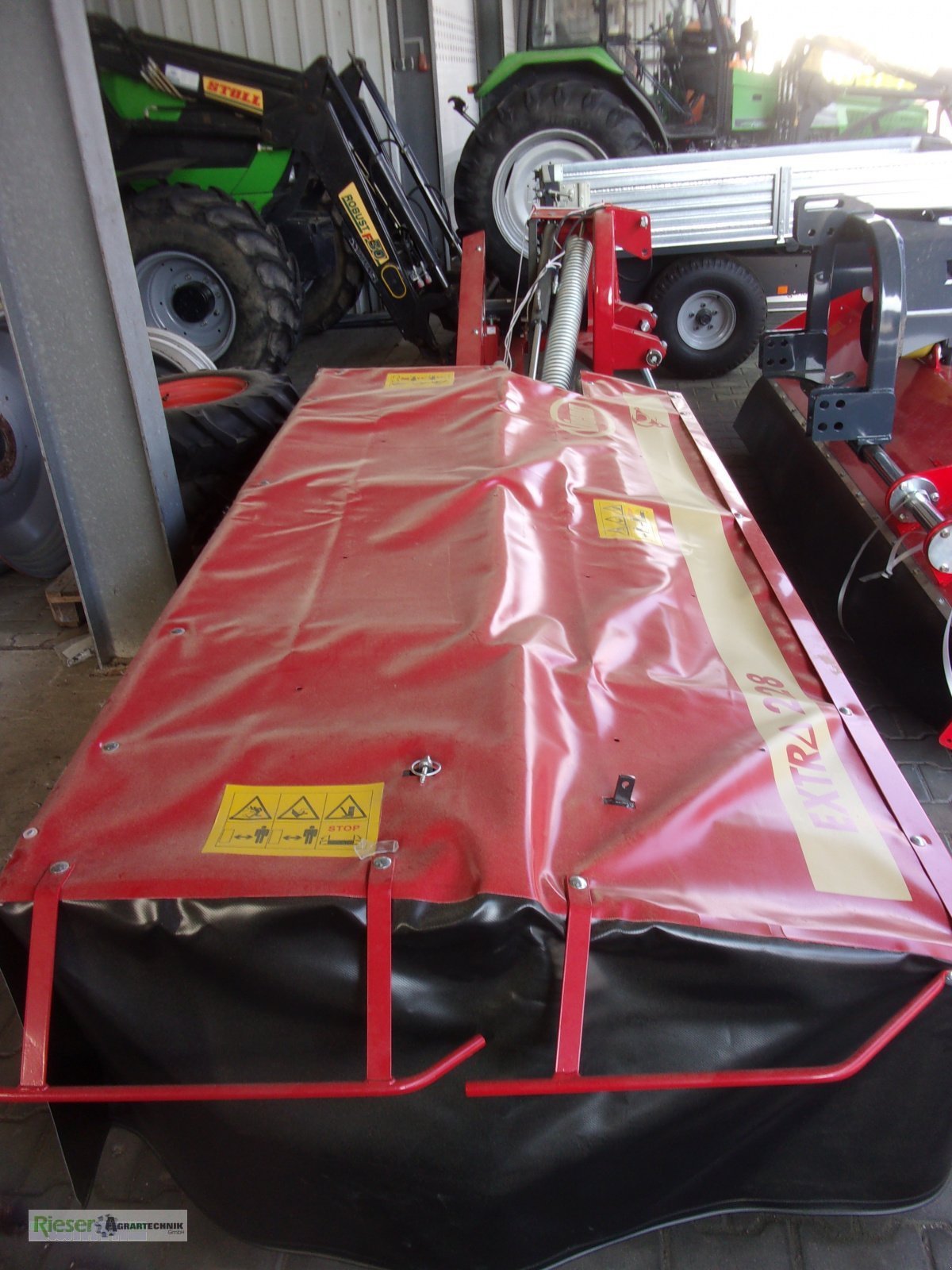 Mähwerk of the type Deutz-Fahr Mähwerk Extra 228, Heckscheibenmähwerk in rot, Neumaschine in Nördlingen (Picture 5)